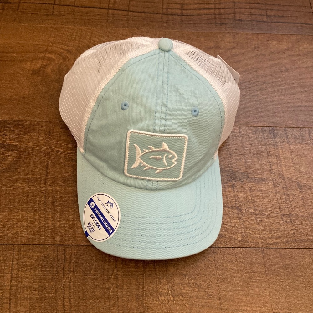 Southern Tide NWT Light BlueWhite Trucker Hat w/ Fish Logo Fishing Hat SnapBack